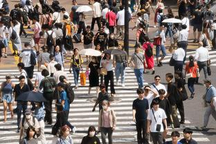 加福德加盟独行侠的2场比赛场均17.5分13板3帽 仅登场20.5分钟